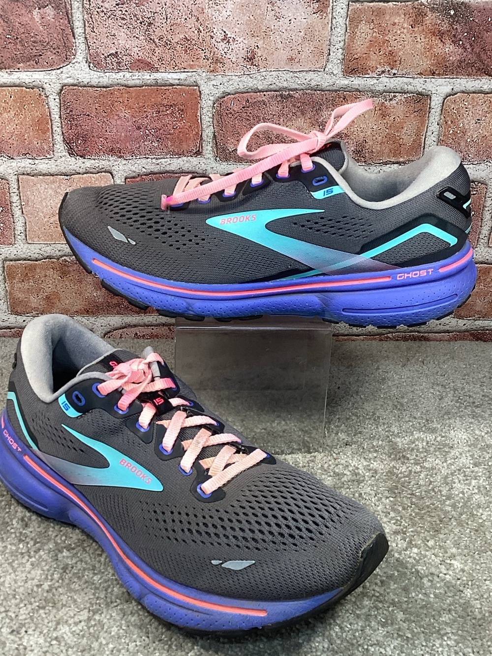 Brooks Ghost 15 women’s running shoes sneakers size 9